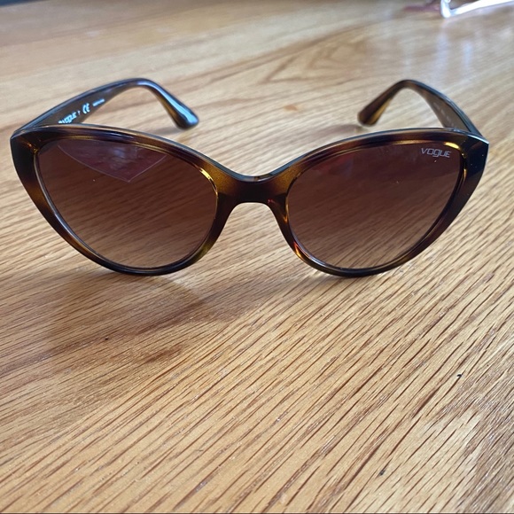 Vogue Havana Gradient Sunglasses - Picture 2 of 5